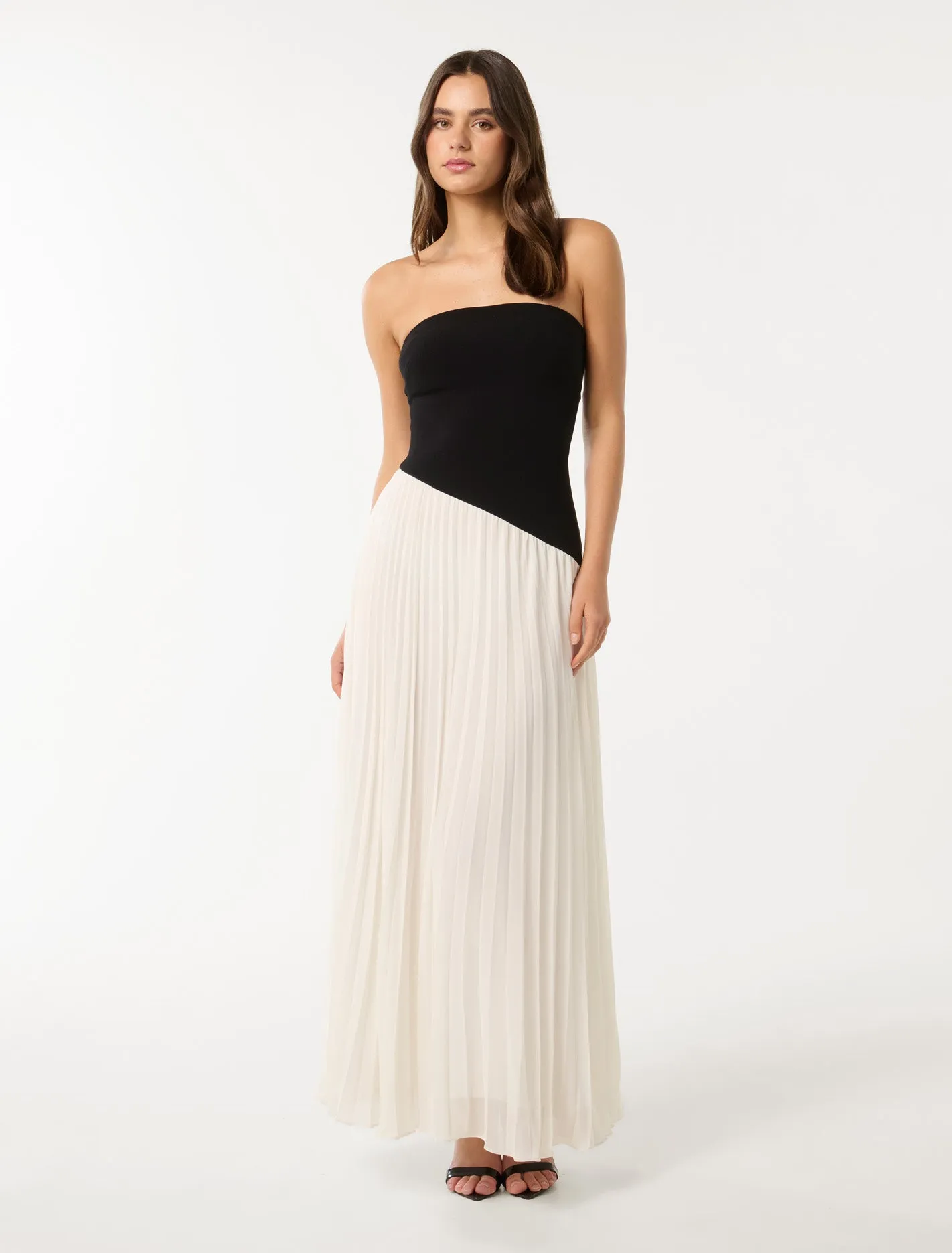 Capri Strapless Pleat Midi Dress