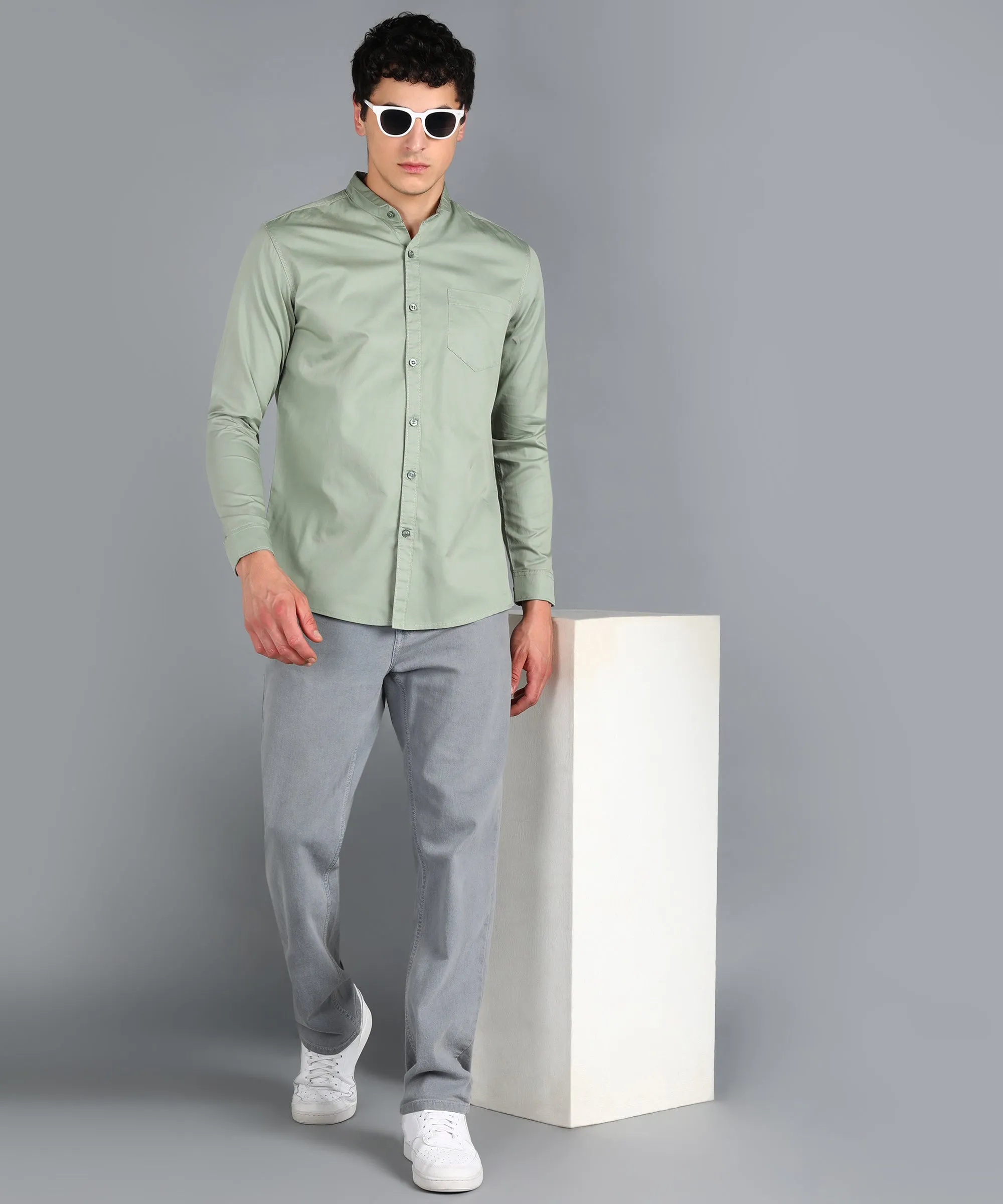 Men's Green Cotton Full Sleeve Slim Fit Solid Shirt with Mandarin Collar